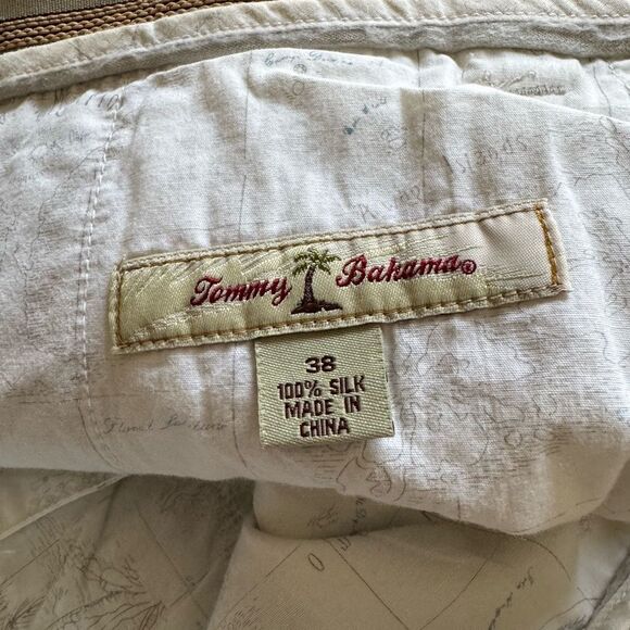Tommy Bahama Cream Flat Front Shorts 100% Silk Pleated - Picture 1 of 6
